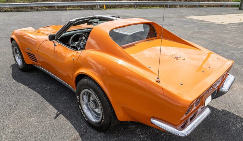
								1971 Chevrolet Corvette V8 T-Top full									