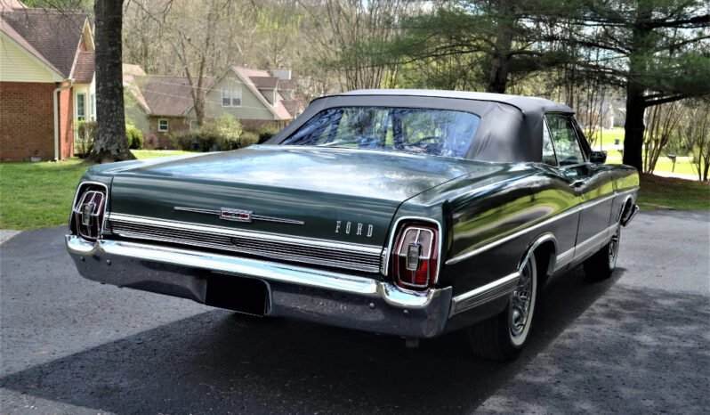 
								1967 Ford Galaxie 500XL full									