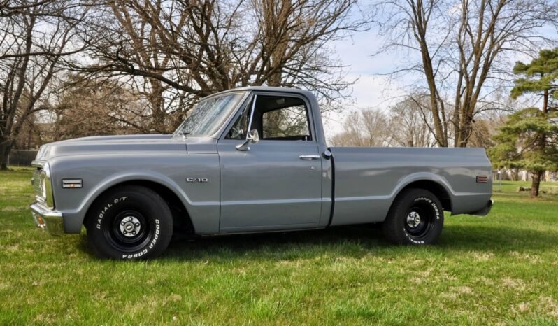 
								1971 Chevrolet C10 Short-Bed V8 full									