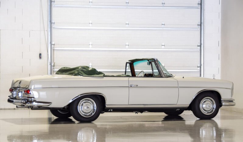 
								1967 Mercedes-Benz 300SE Numbers-Matching full									