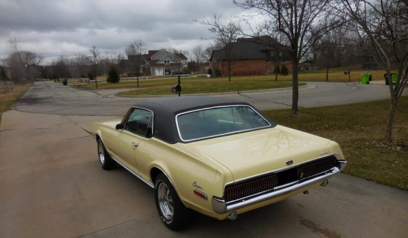 
								1968 Mercury Cougar XR-7 428CI V8 full									