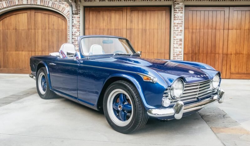 
								1967 Triumph TR4A IRS V8 full									