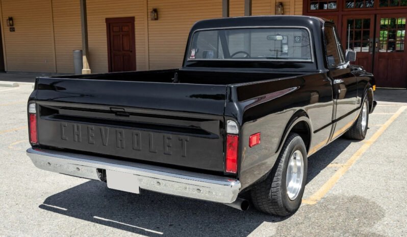 
								1972 Chevrolet C10 Black full									