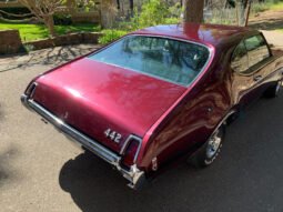 1969 Oldsmobile 442 Holiday Coupe V8