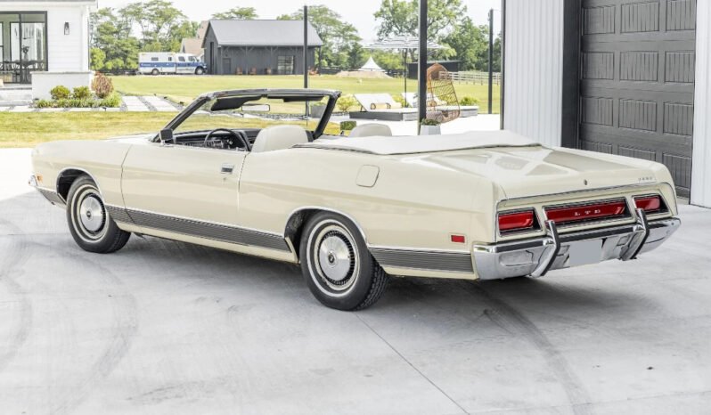 
								1971 Ford LTD Convertible V8 full									