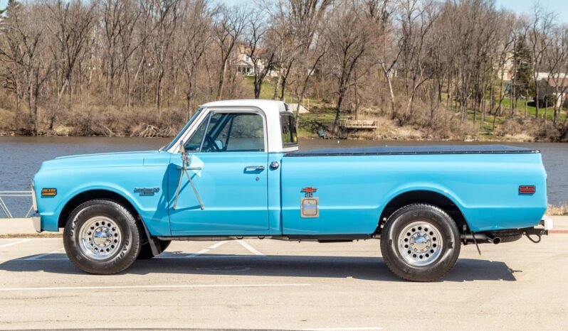 
								1969 Chevrolet C20 Custom Camper V8 full									