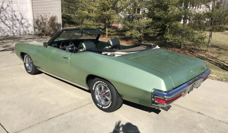 
								1970 Pontiac GTO full									