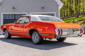1970 Oldsmobile Cutlass Supreme Holiday Coupe SX