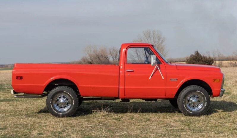 
								1969 GMC K2500 Pickup Truck full									