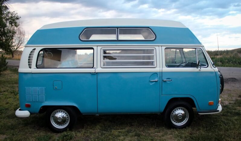 
								1971 Volkswagen Type 2 Camper 2.5 full									