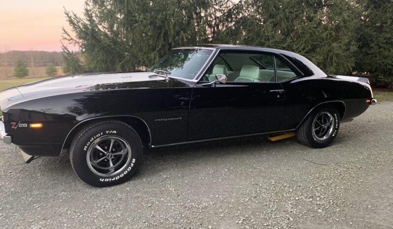 
								1969 Chevrolet Camaro Z/28 408 V8 full									