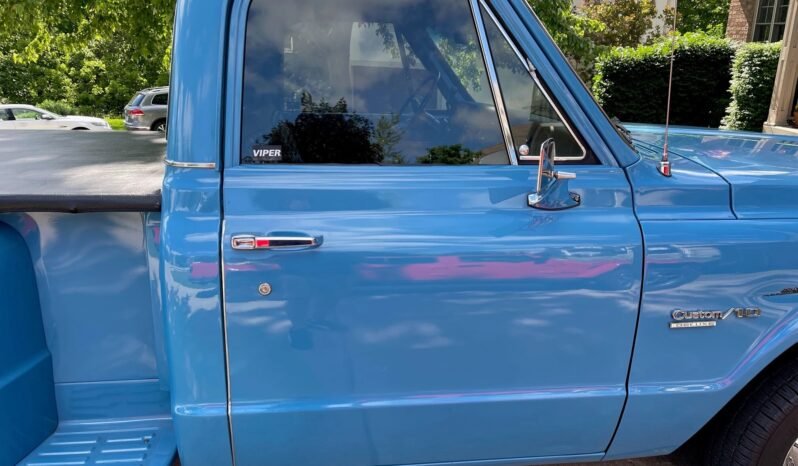 
								1972 Chevrolet C10 Stepside full									