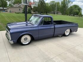 1970 Chevrolet C10 Camper Special V8