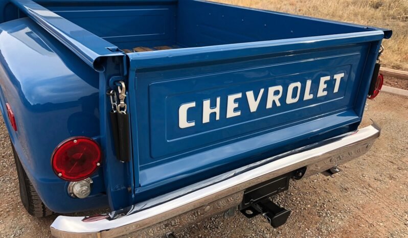 
								1971 Chevrolet C10 Stepside full									