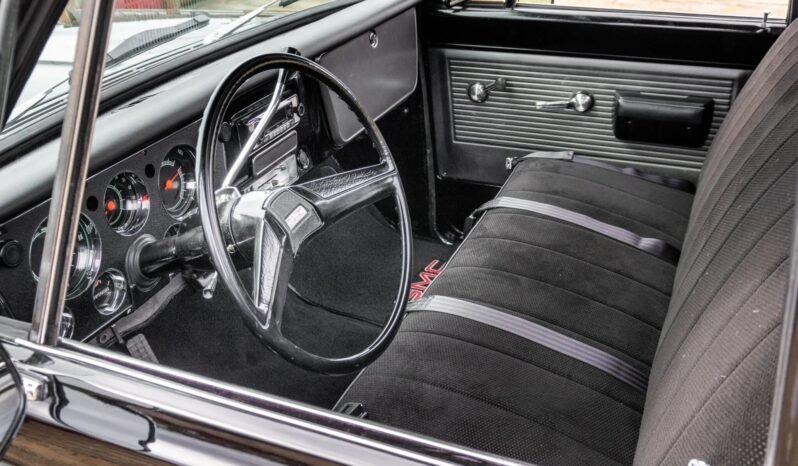 
								1970 GMC C1500 Stepside Pickup Truck V8 full									