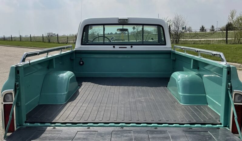 
								1969 Chevrolet C10 Long-Bed V8 full									