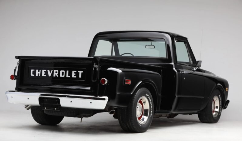 
								1968 Chevrolet C10 Black full									