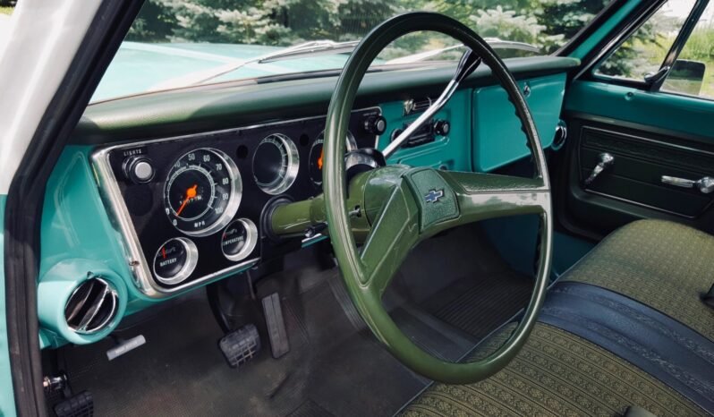 
								1972 Chevrolet C10 Pickup Truck full									