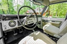 
										1971 Ford Bronco Sport 4X4 full									