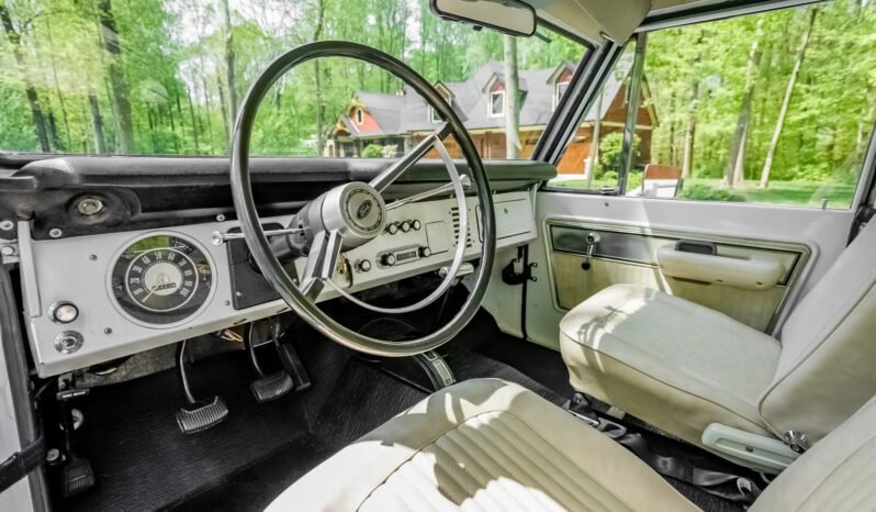 
								1971 Ford Bronco Sport 4X4 full									