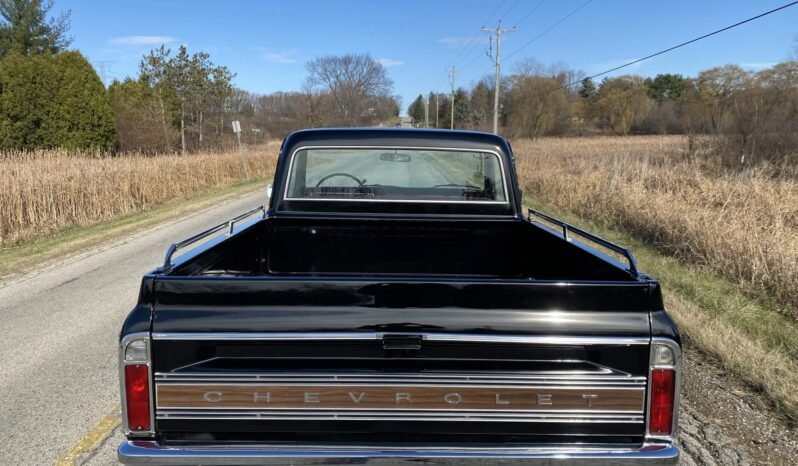 
								1969 Chevrolet C10 CST Pickup V8 full									