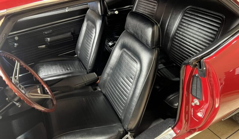 
								1969 Chevrolet Camaro Z28 4-Speed full									