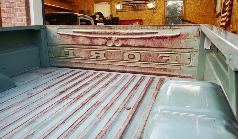 
								1971 Ford F-100 V8 full									