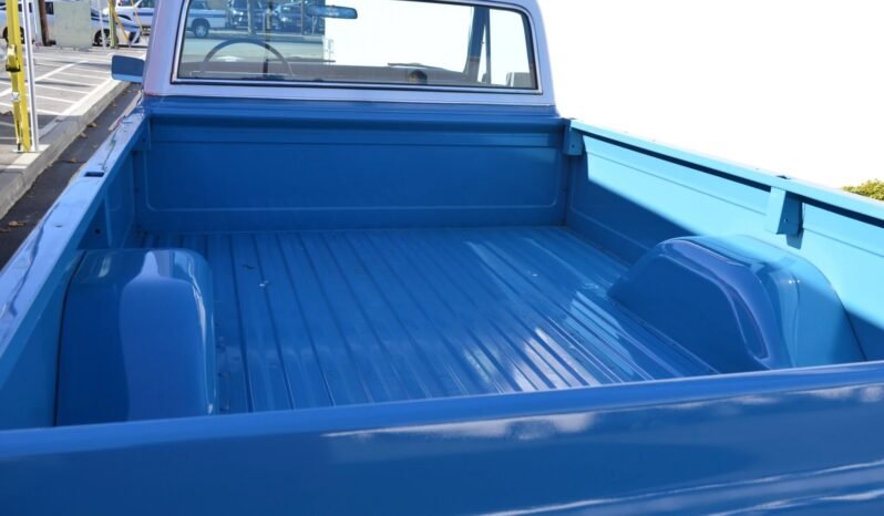 
								1972 Chevrolet C10 350 V8 full									