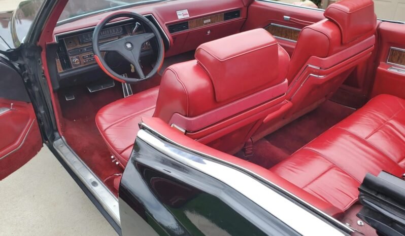 
								1970 Cadillac DeVille Convertible full									