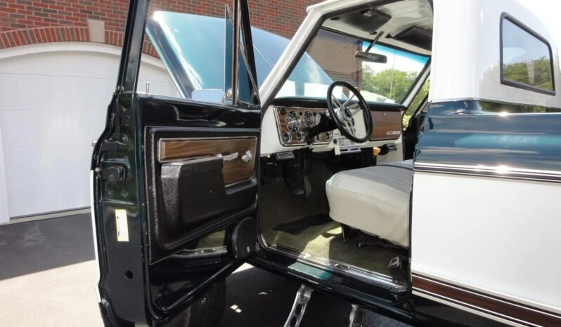 
								1971 Chevrolet K5 Blazer Pickup Truck full									