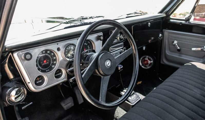 
								1972 Chevrolet C10 Black full									