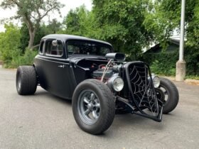 1933 Ford 5-Window Coupe Hot Rod