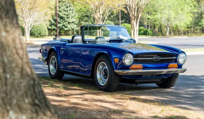 
								1971 Triumph TR6 Convertible full									