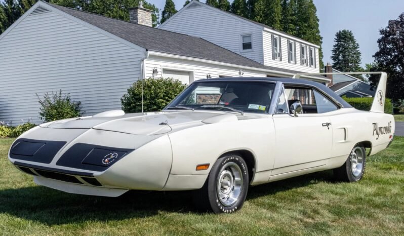 
								1970 Plymouth Superbird 4-Speed full									