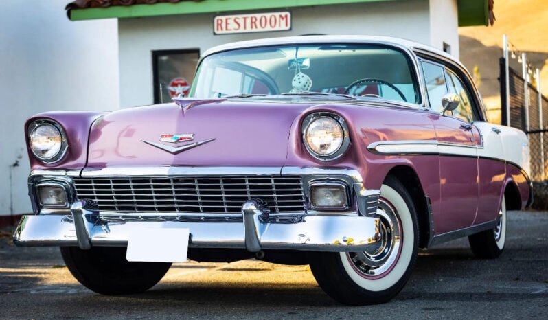 
								1956 Chevrolet Bel Air Sedan V8 full									