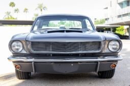 
										1965 Ford Mustang 4-Speed V8 full									