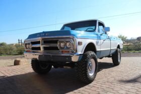 1972 GMC K2500 Pickup Truck V8