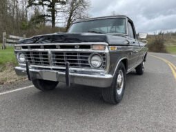 1973 Ford F-350 Ranger XLT Super Camper