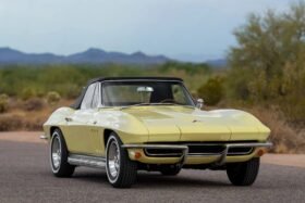 1965 Chevrolet Corvette C2 Convertible