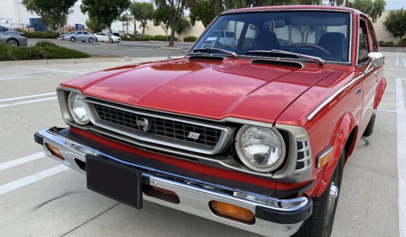 
								1974 Toyota Corolla SR-5 1.6L full									