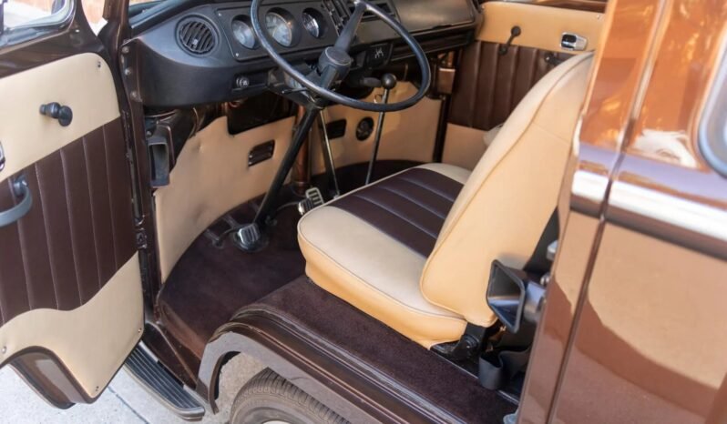 
								1968 Volkswagen Bus Type 2 1.6L full									