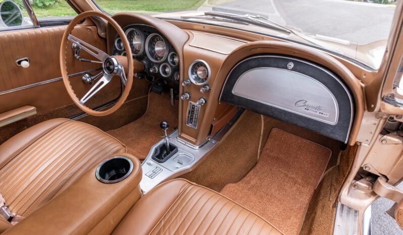 
								1963 Chevrolet Corvette Split-Window 327 L75 full									