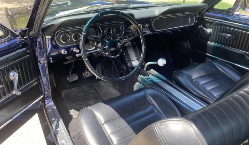 
								1965 Ford Mustang GT 4-Speed full									
