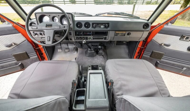 
								1987 Toyota Land Cruiser FJ60 full									