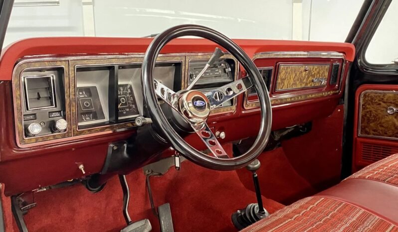 
								1979 Ford Bronco Ranger XLT 4X4 V8 full									