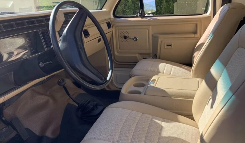 
								1980 Ford Bronco V8 4X4 full									