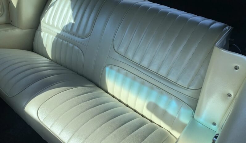 
								1972 Oldsmobile Cutlass Supreme 350 Convertible full									