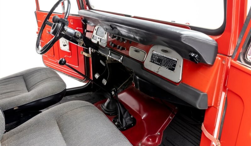 
								1974 Toyota Land Cruiser FJ40 full									