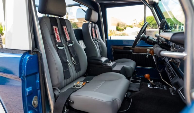 
								1970 Ford Bronco Sport V8 full									