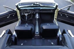 
										1966 Ford Mustang Convertible 3-Speed full									